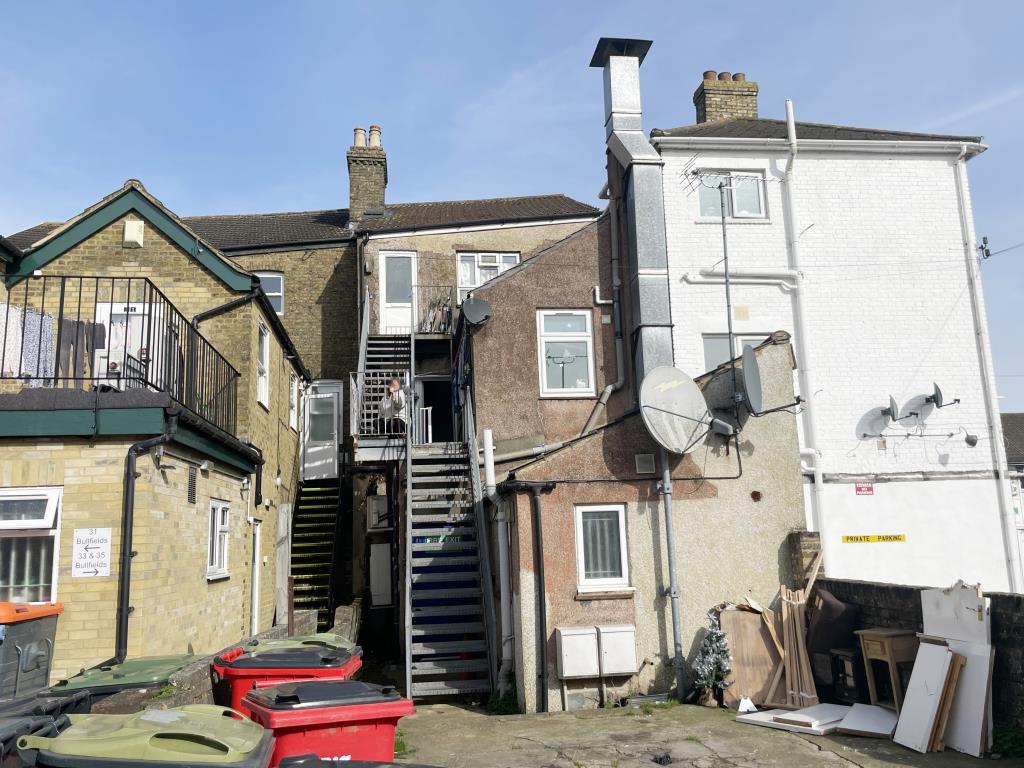 Lot: 68 - TOWN CENTRE COMMERCIAL AND RESIDENTIAL INVESTMENT - Rear view of High Street Investment